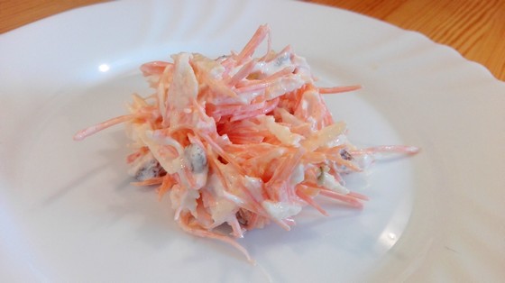 Морковный салат с яблоками